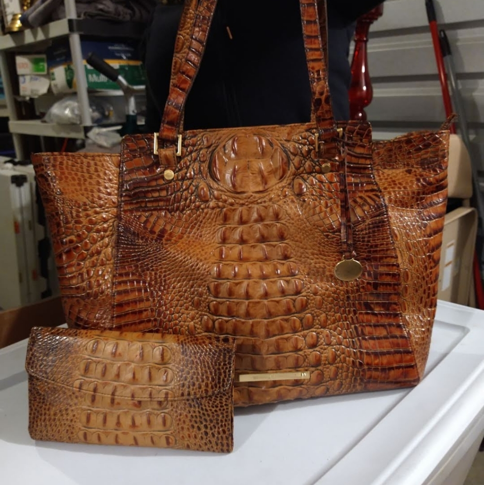 Brahmin brown purse with matching wallet